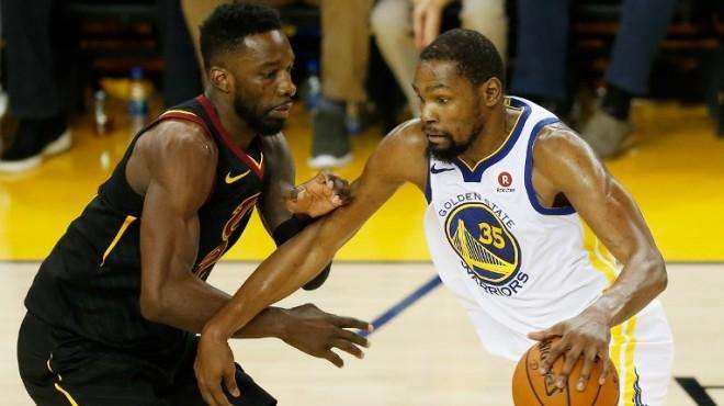 这显示他对 这显示他对