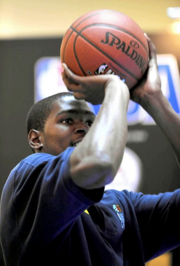 核心抗旋转 核心抗旋转